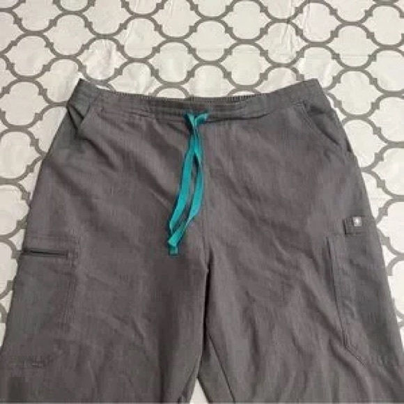 Figs Women's Yola Pants Scrub Bottom Graphite Gray TW2000R Size Small NWOT - Picture 4 of 8